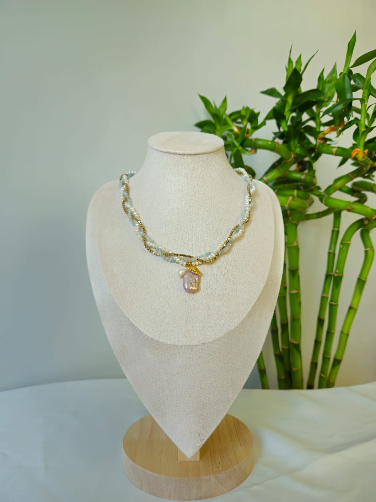 Elysia Aqua Kolye ( Gerçek inci akuamarin ve hematit taşlı)