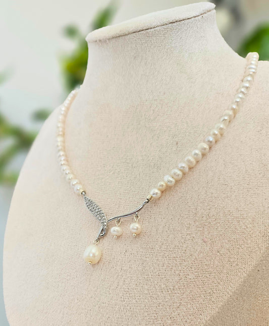 Gerçek İnci Gümüş Laleli Kolye