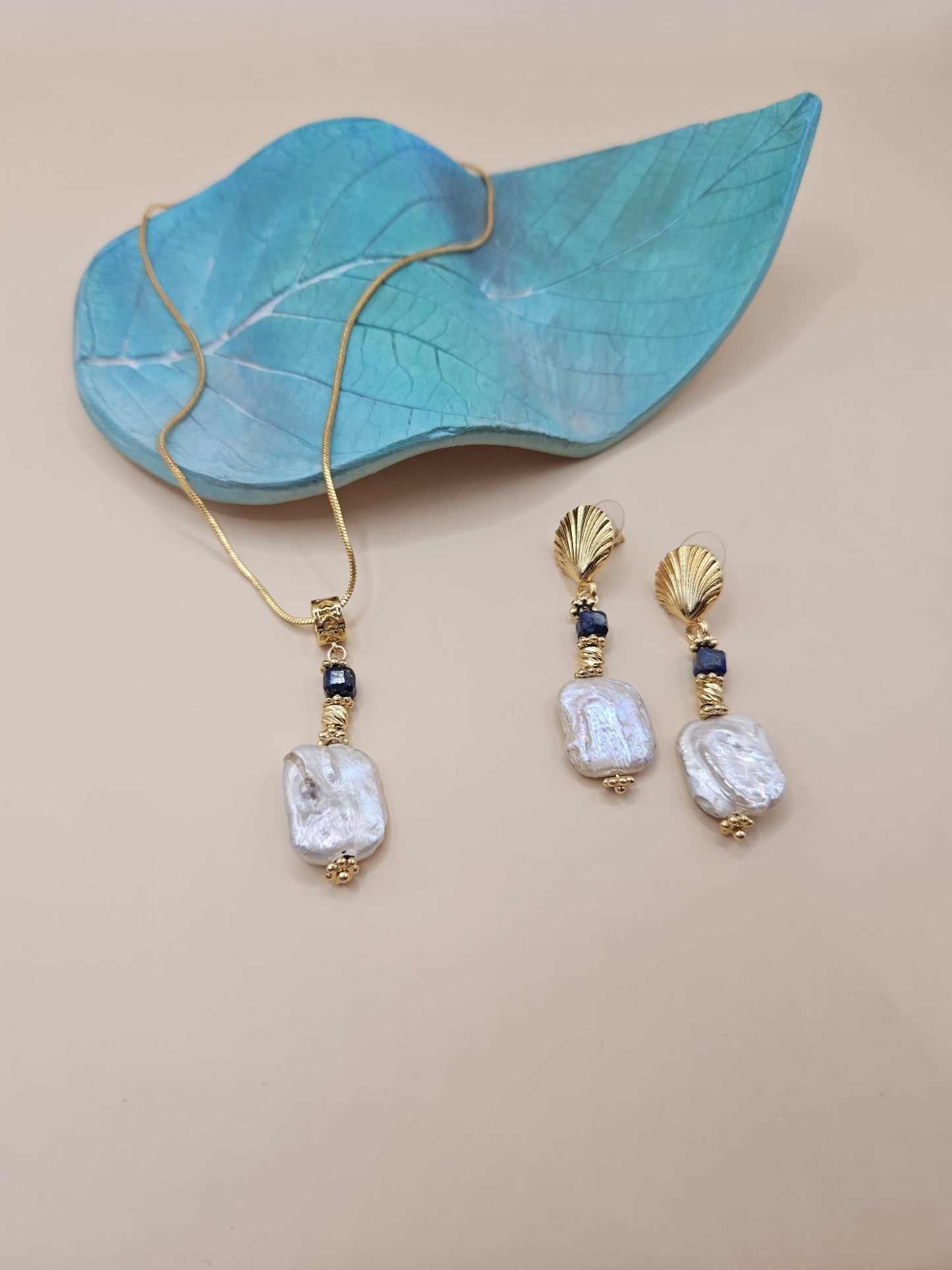GERÇEK DOĞAL BAROK İNCİ LAPİS LAZULİ DETAYLI KOLYE KÜPE SET