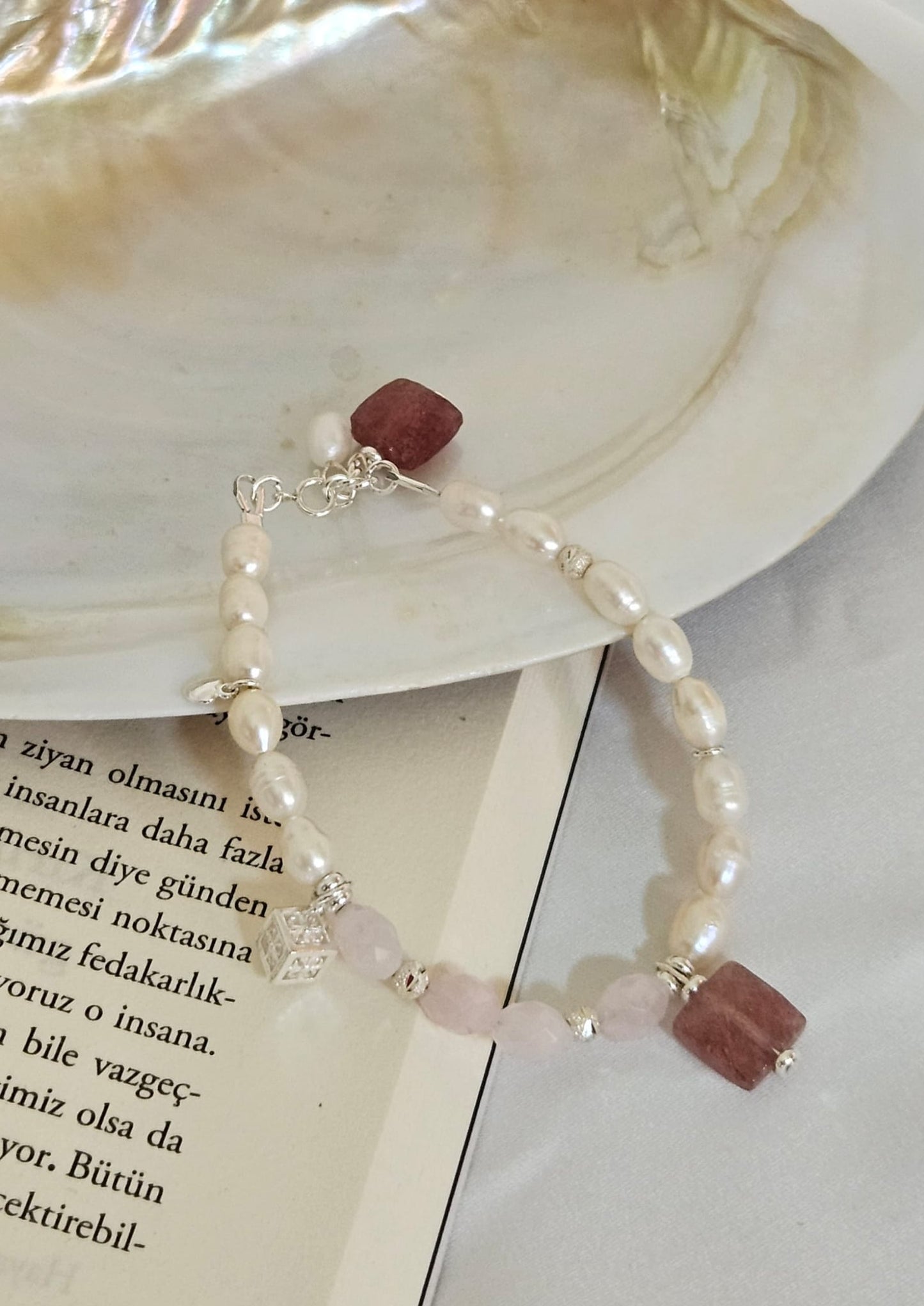 Çilek-Gül Kuvars İnci Gümüş Bileklik