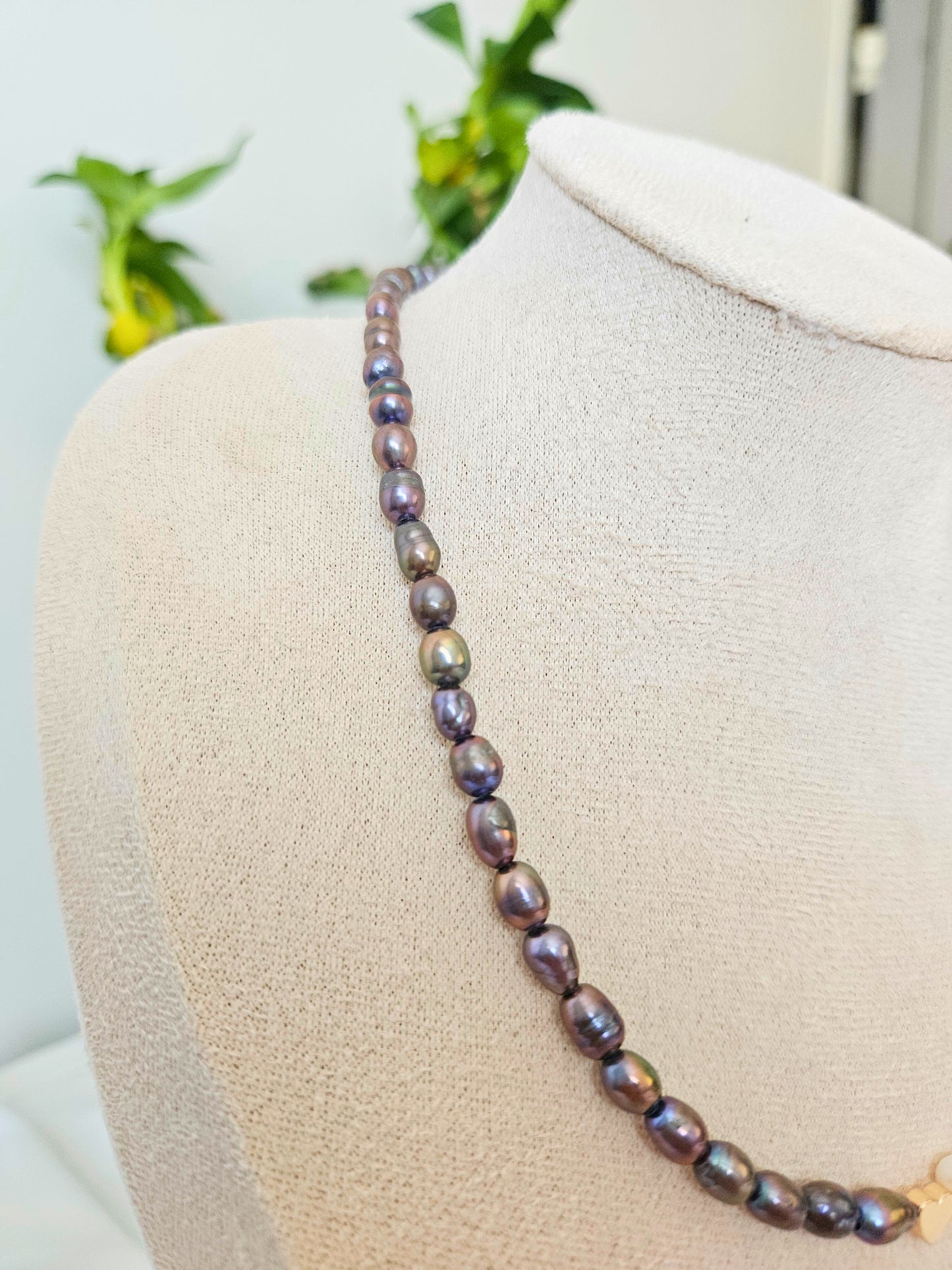 Siyah-Beyaz Doğal İnci Kolye