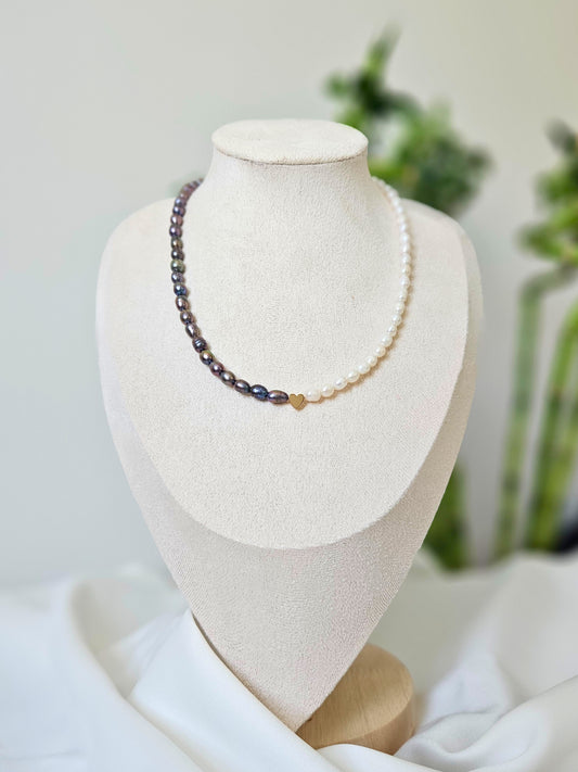 Siyah-Beyaz Doğal İnci Kolye